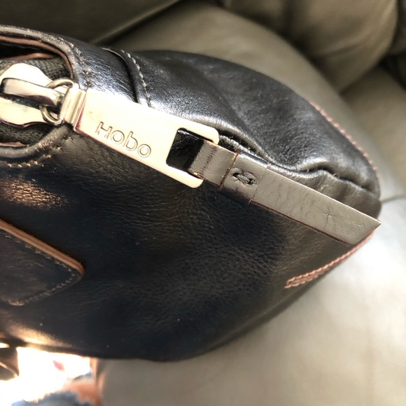 COPY - HOBO BRAND Black Leather Large Handbag - Picture 7 of 13